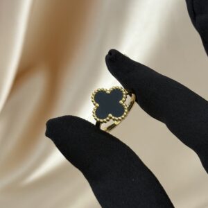 Unaza”Lule Zezë”