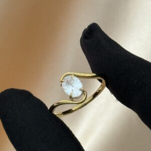 Unaza” Cristalia”