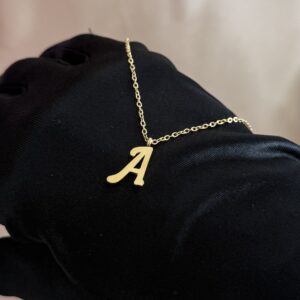 Varse me shkronjen “A”